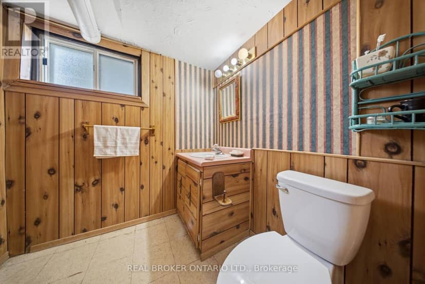 88 Cavehill Crescent — photo 18 of 26