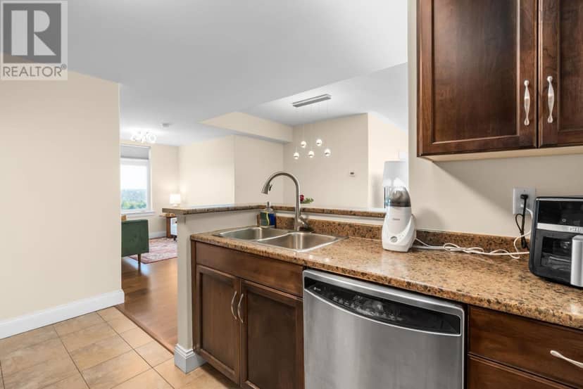 1011 60 Walter Havill dr Drive — photo 15 of 31