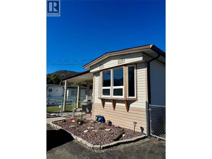 445 Bailey Avenue, Merritt