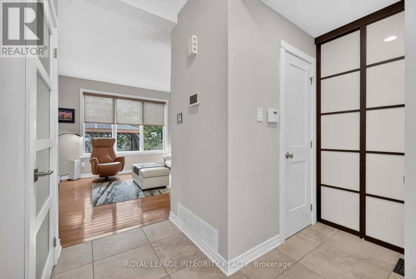 2117 Sandy Oaks Drive — photo 11 of 40