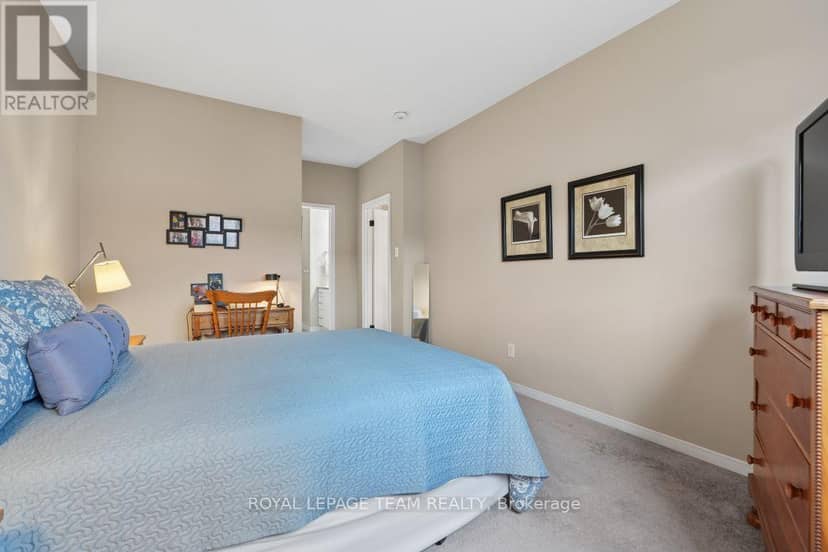 253 Edey Street — photo 17 of 35