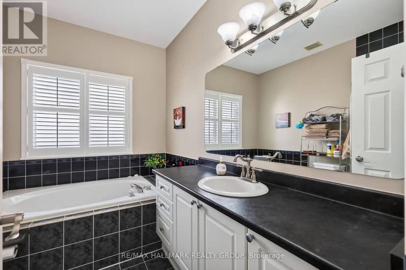 2171 Descartes Street — photo 17 of 31