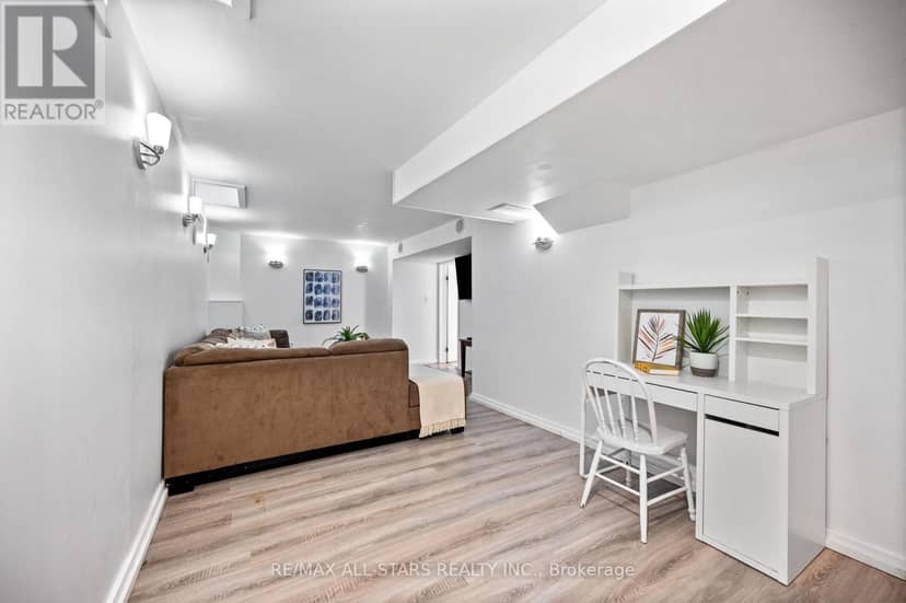 195 Richard Underhill Avenue — photo 30 of 34