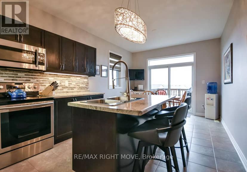 3111 Emperor Drive — photo 10 of 40