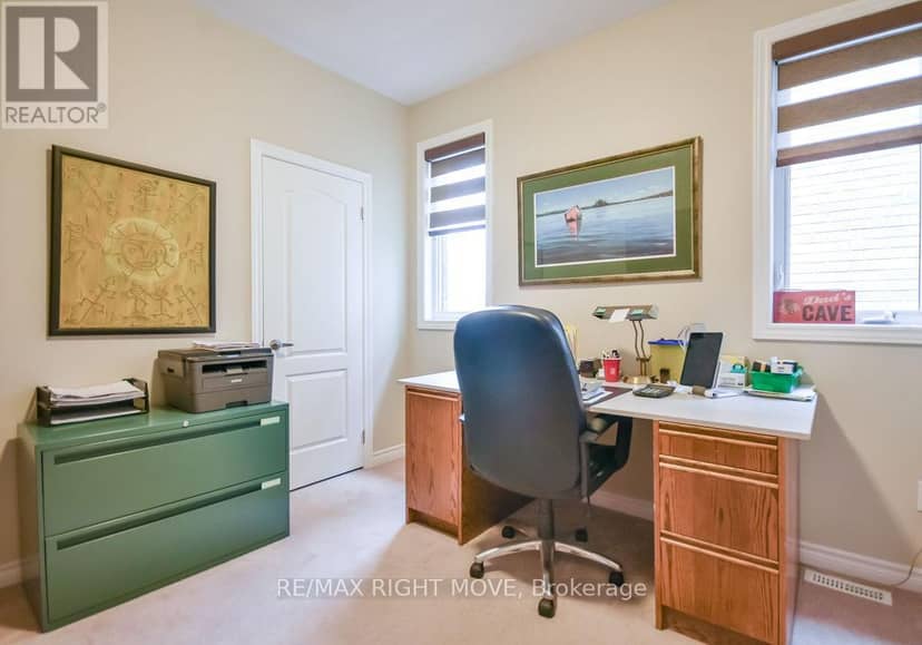 3111 Emperor Drive — photo 21 of 40