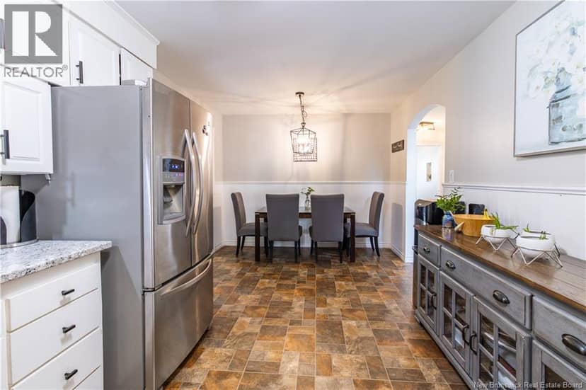 27 Stewart Avenue — photo 13 of 40