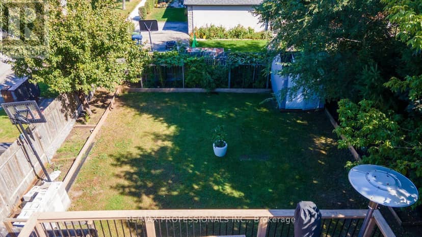 27 Brawley Avenue — photo 33 of 40