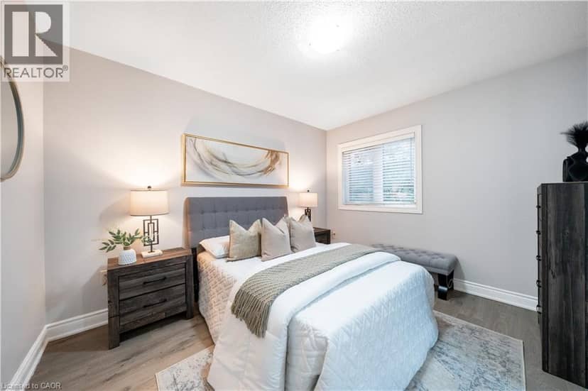 2276 FAIRMOUNT Drive — photo 33 of 40