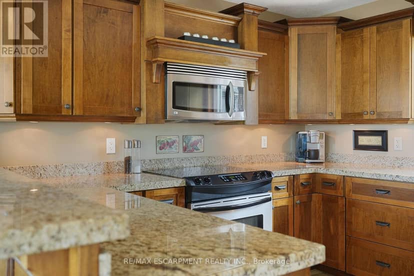 36 Manitouwabing Estates Road — photo 22 of 40
