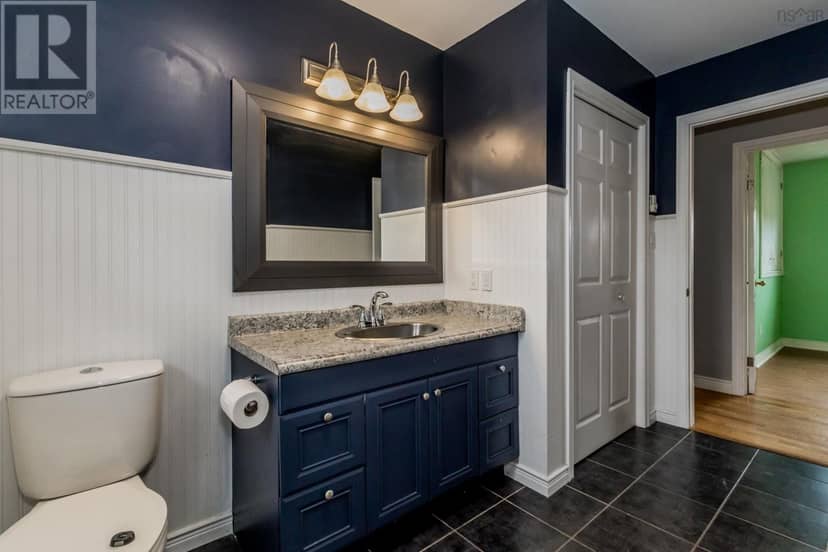 11 Rogers Road — photo 17 of 40