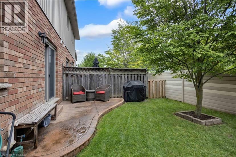 12 BRANTWOOD PARK Road Unit# C2 — photo 36 of 40