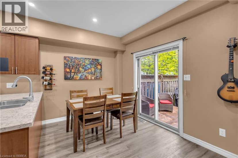 12 BRANTWOOD PARK Road Unit# C2 — photo 11 of 40