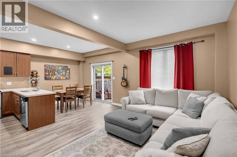 12 BRANTWOOD PARK Road Unit# C2 — photo 15 of 40