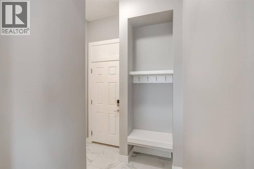 146 Yorkstone Way SW — photo 14 of 34