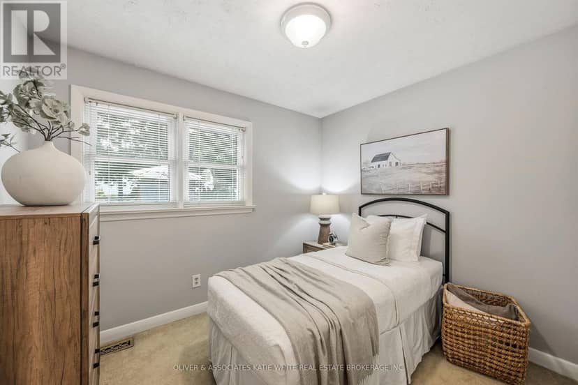 371 Reynolds Road — photo 14 of 36