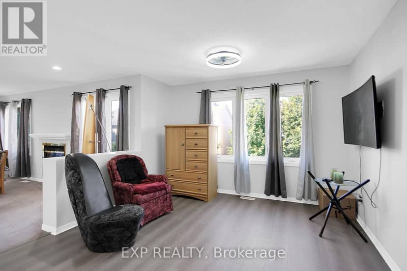 39 Greatwood Crescent — photo 18 of 25