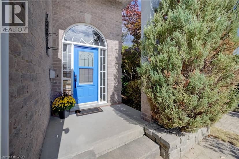 17 KINGSLEY Road — photo 3 of 40