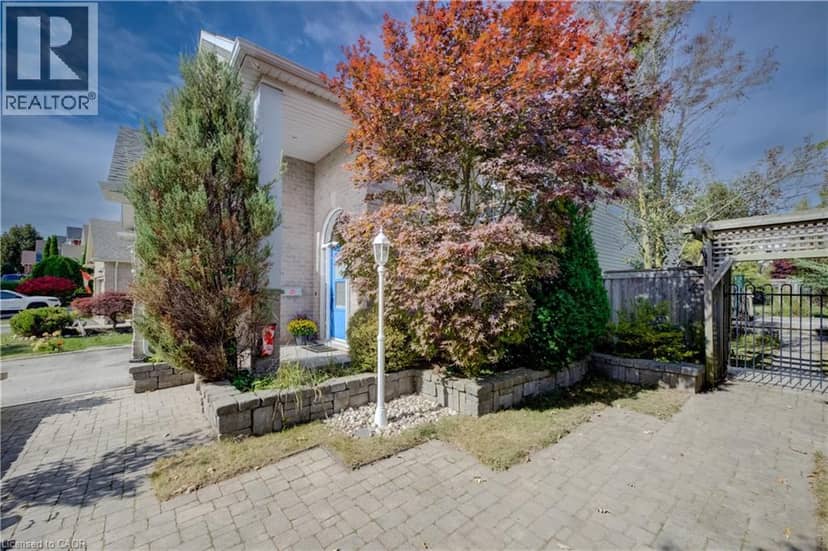 17 KINGSLEY Road — photo 4 of 40