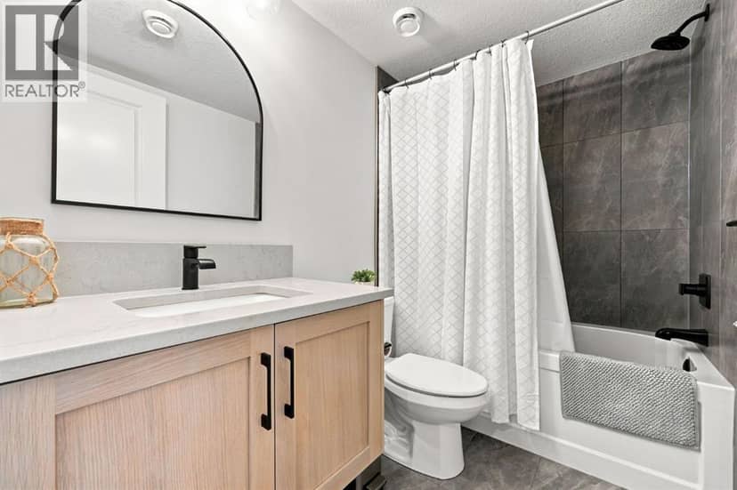 1460 Bayview Point SW — photo 34 of 40