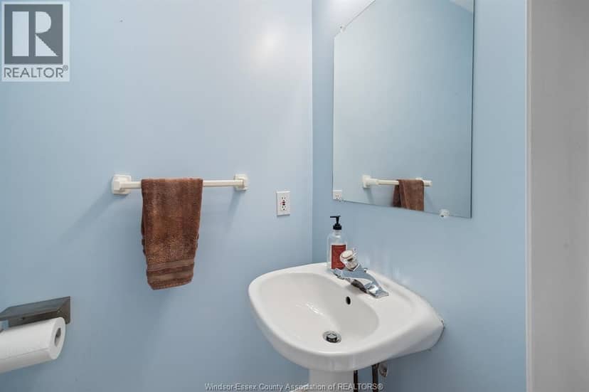 1015 King Charles — photo 7 of 15