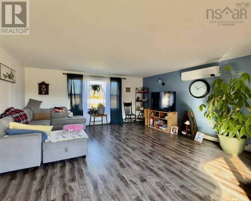 2099 Comeaus Hill Road — photo 8 of 20