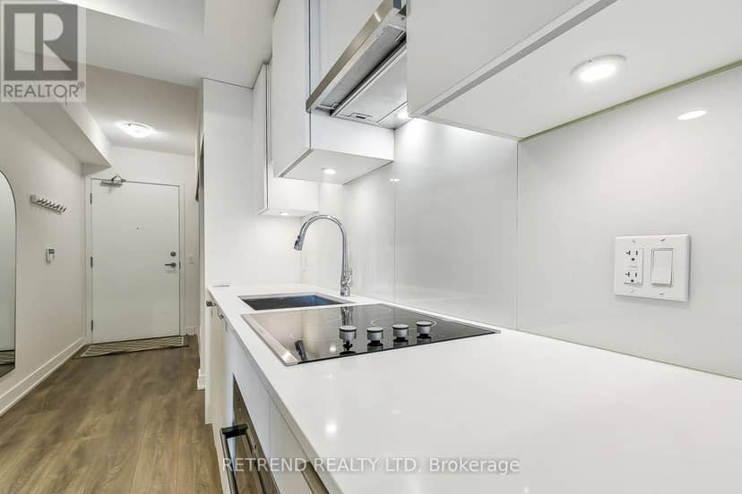 1402 - 195 Redpath Avenue — photo 9 of 14