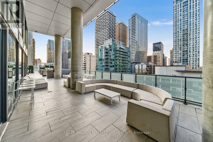 4102 - 161 Roehampton Avenue W — photo 30 of 40