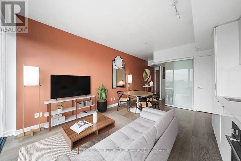 4102 - 161 Roehampton Avenue W — photo 9 of 40