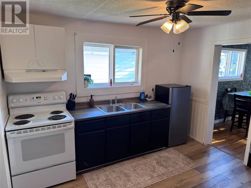 32 Beaumont Avenue — photo 12 of 17