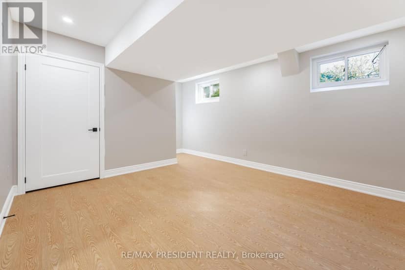 2420 Edenhurst Drive — photo 33 of 40