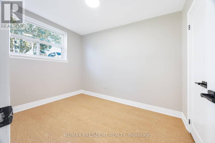 2420 Edenhurst Drive — photo 35 of 40