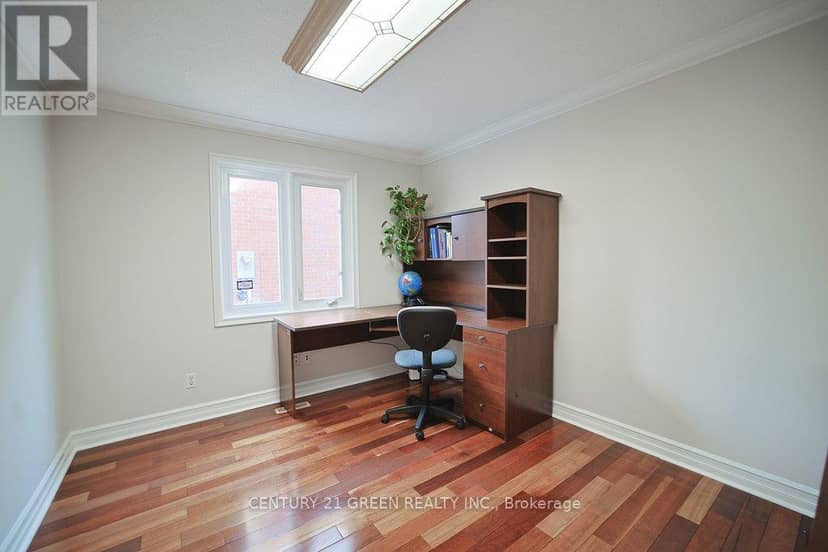 4635 Beaufort Terrace — photo 13 of 40