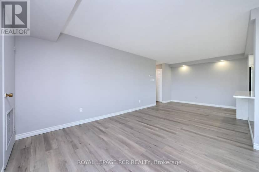 404 - 8 Fead Street — photo 12 of 38