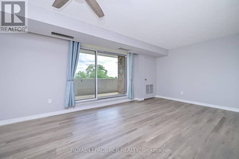 404 - 8 Fead Street — photo 15 of 38