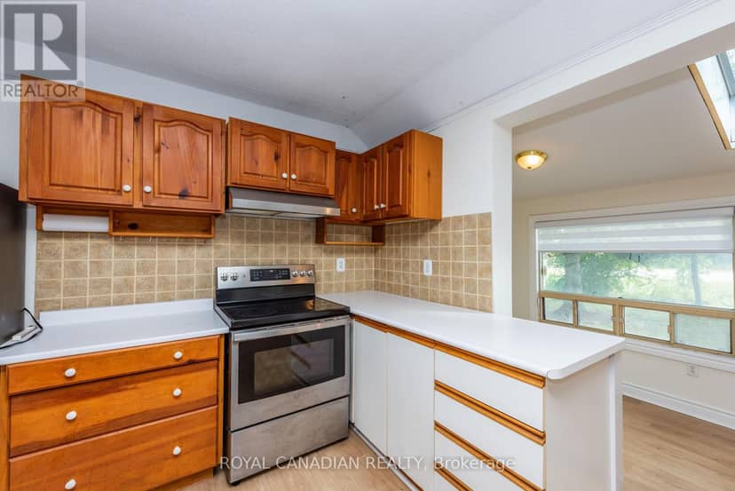 9775 Highway 7 — photo 16 of 40