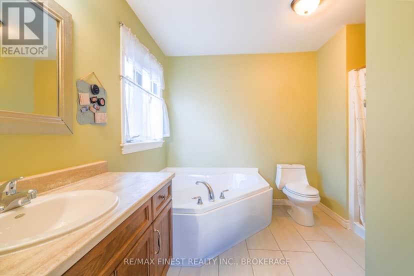 23 Creighton Drive — photo 18 of 31