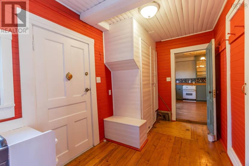 1611 Granville Road, Port Wade, photo 8