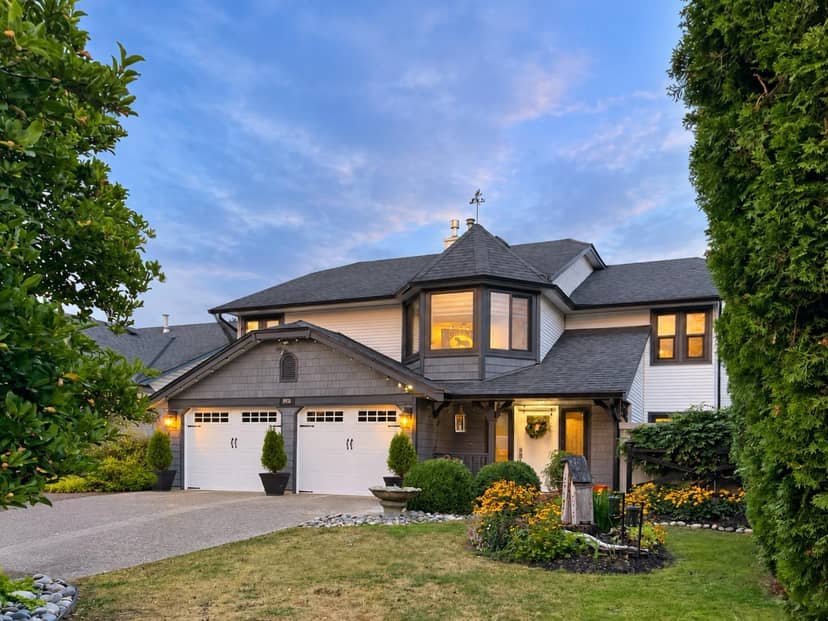 8998 203B STREET, Langley, photo 2