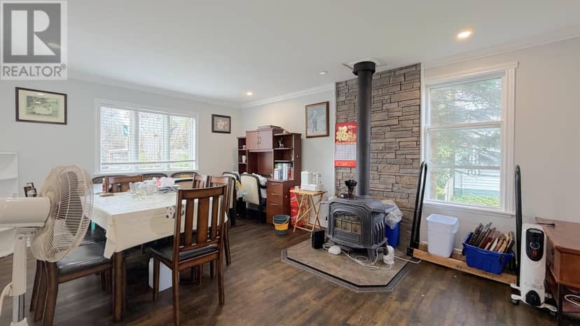 364 Beaver Street — photo 16 of 30