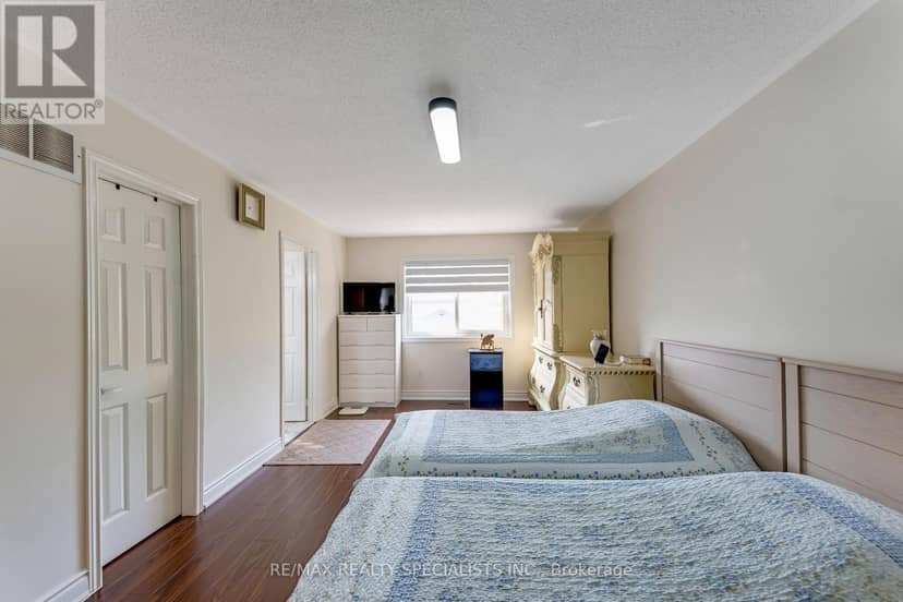 63 Blue Spruce Street — photo 24 of 40