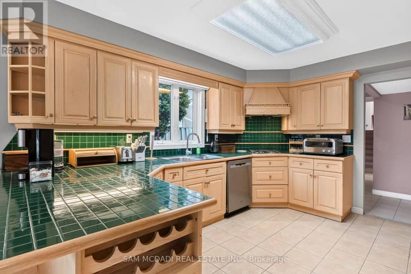 4072 Wilcox Road — photo 12 of 40