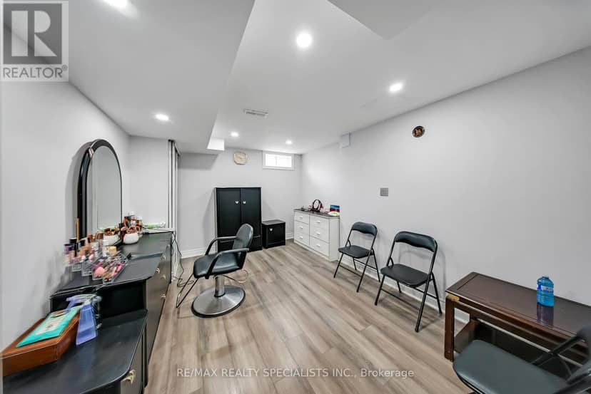 63 Blue Spruce Street — photo 35 of 40