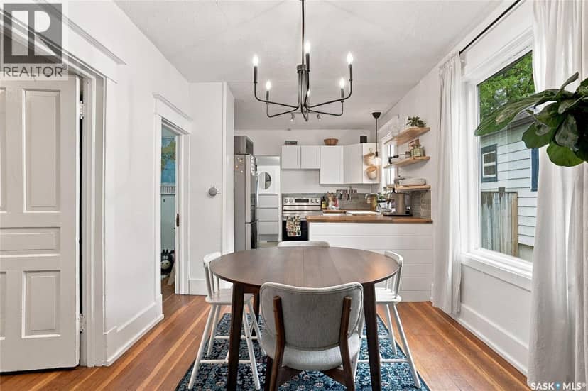 1116 B Avenue N — photo 11 of 40