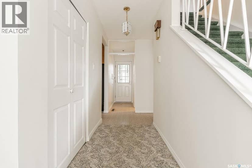 11 Moxon CRESCENT — photo 18 of 40