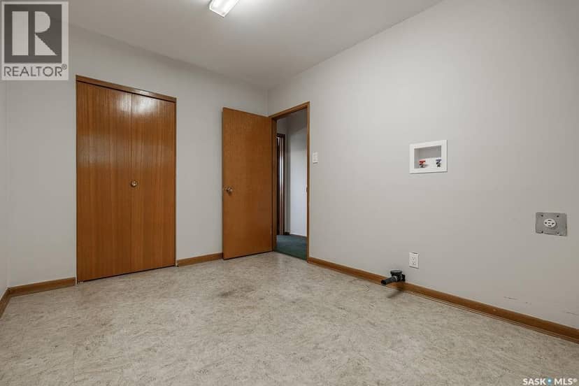 11 Moxon CRESCENT — photo 29 of 40