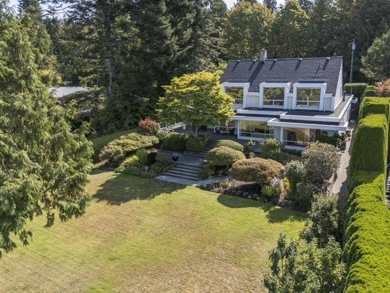 2547 CRESCENT DRIVE, Surrey
