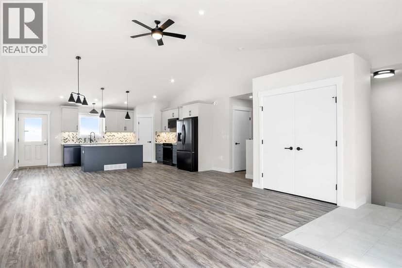 3442 Victory Way, Olds, photo 6