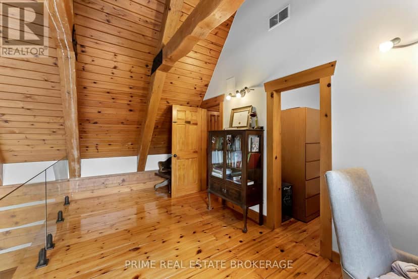 575 Emily Street — photo 27 of 40