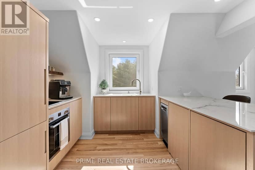 575 Emily Street — photo 37 of 40