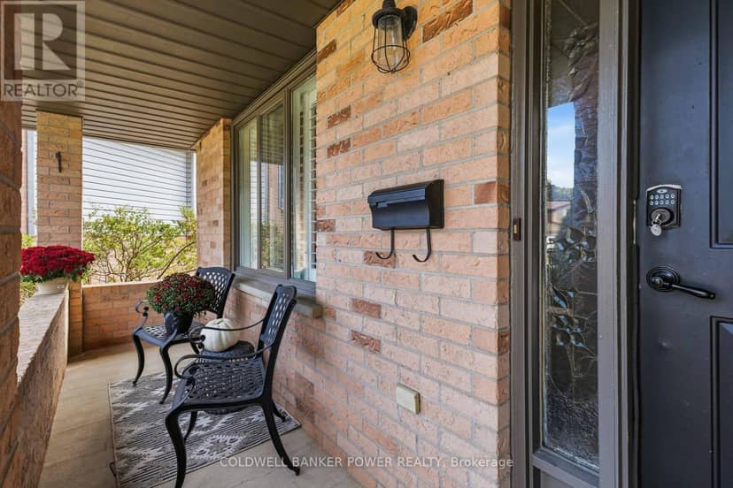 333 Astoria Court, London North, photo 5